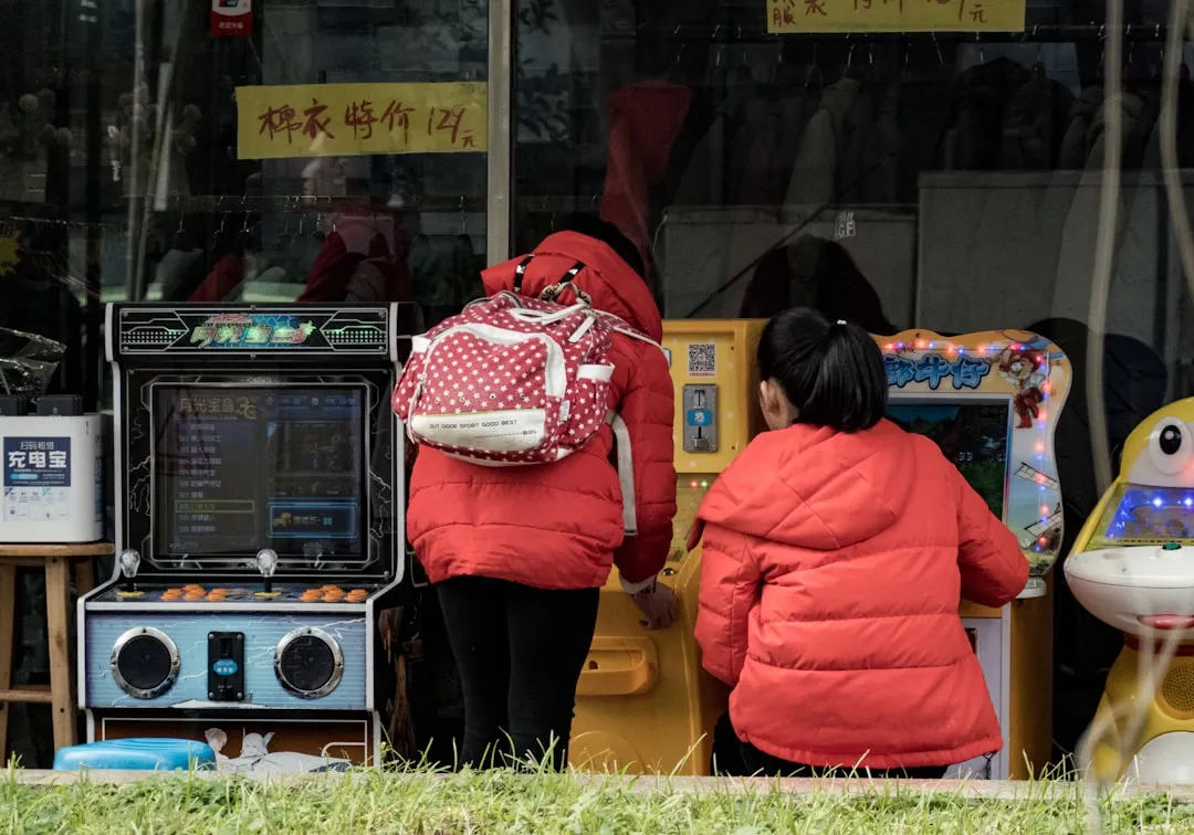 2025年仓储设备行业技术升级趋势与智能化转型方向解析