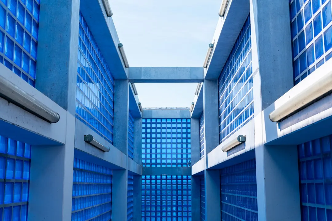 2025年仓储设备行业技术升级趋势与智能化转型方向